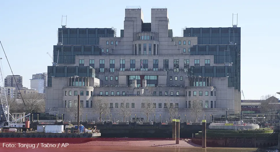 mi 6.webp